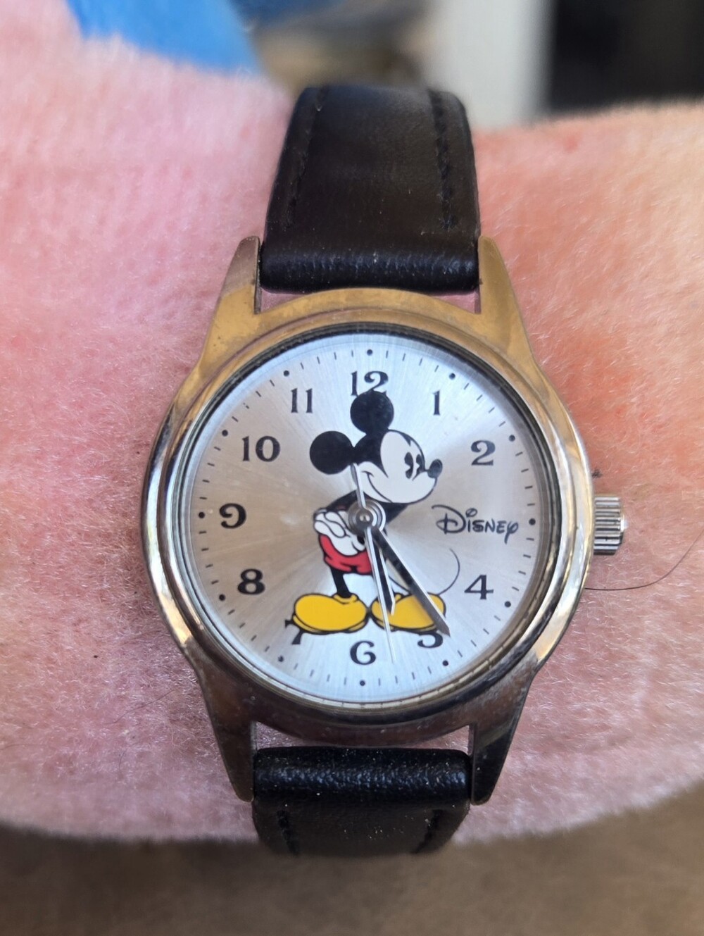 Vintage Disney Lorus Mickey watch w/ silver opal & leather. Great Condition.